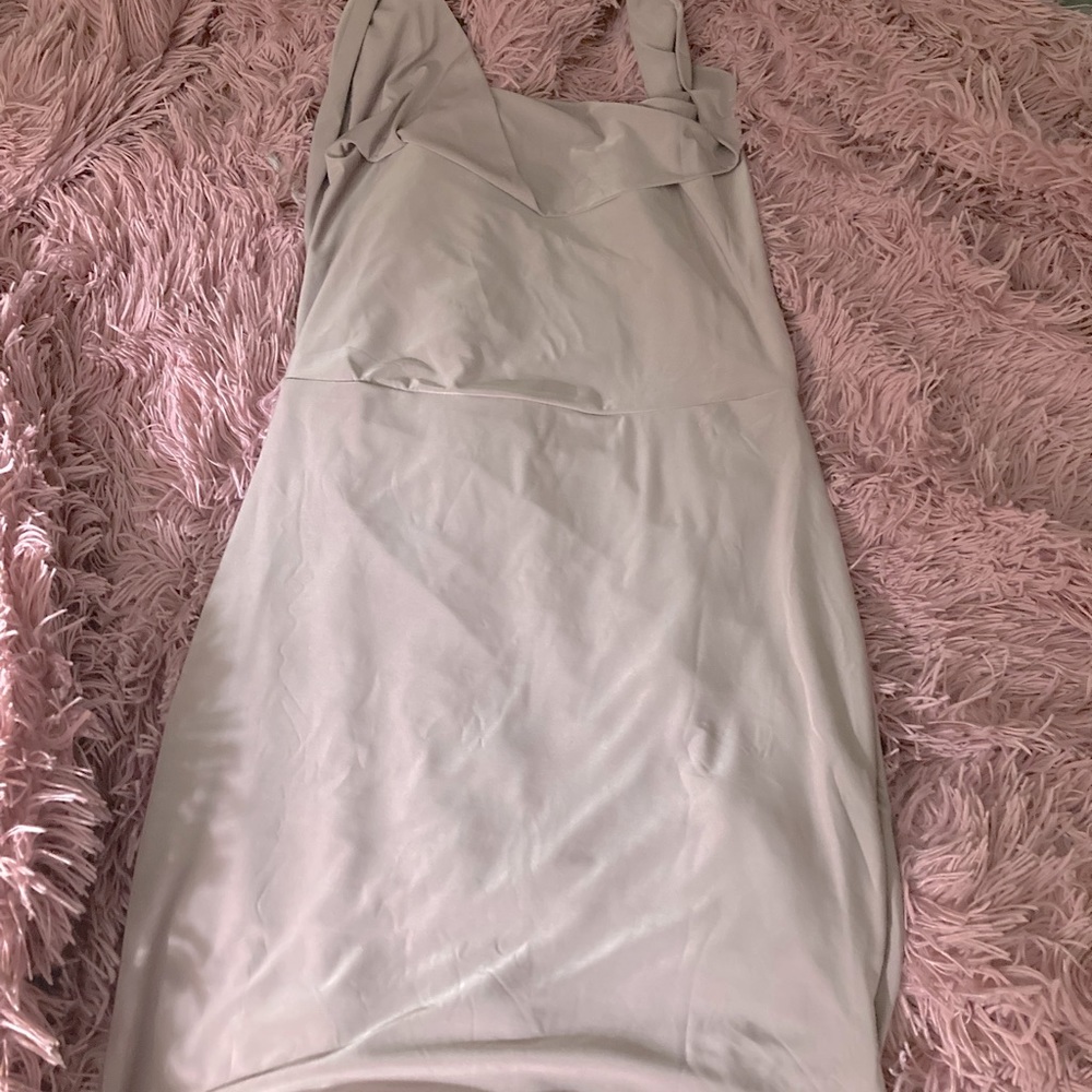 Super cute fitted dress new with tags